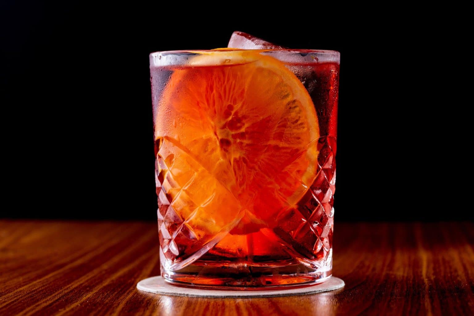 negroni drink in glass